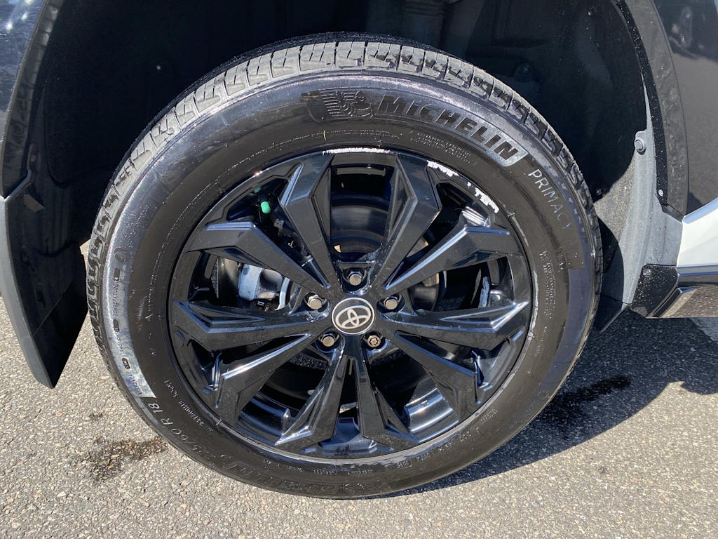 Thumbnail: 2022 Toyota RAV4 - 24