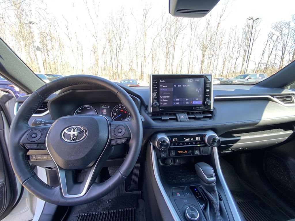 Thumbnail: 2022 Toyota RAV4 - 2