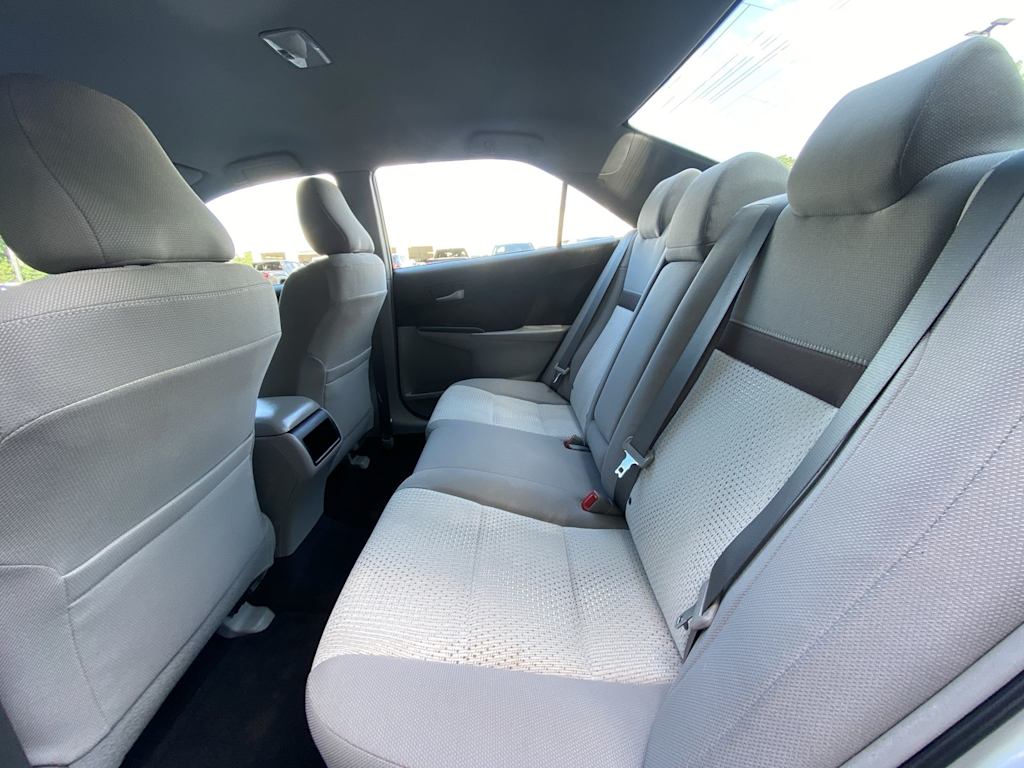 Thumbnail: 2014 Toyota Camry - 12