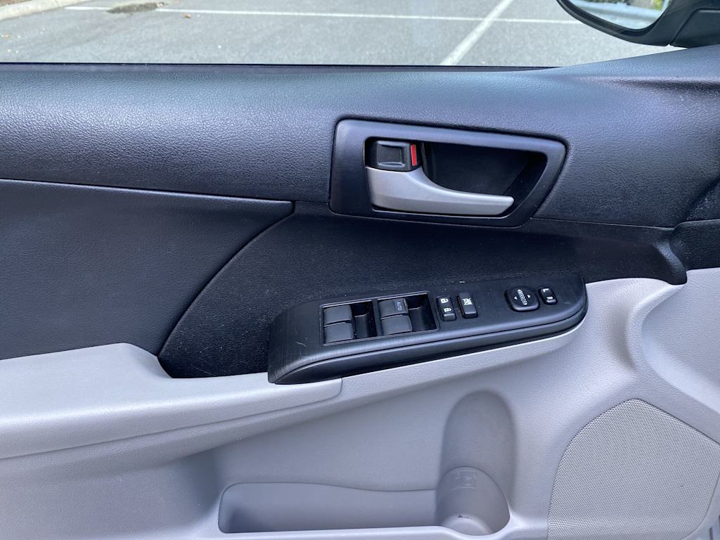 Thumbnail: 2014 Toyota Camry - 29