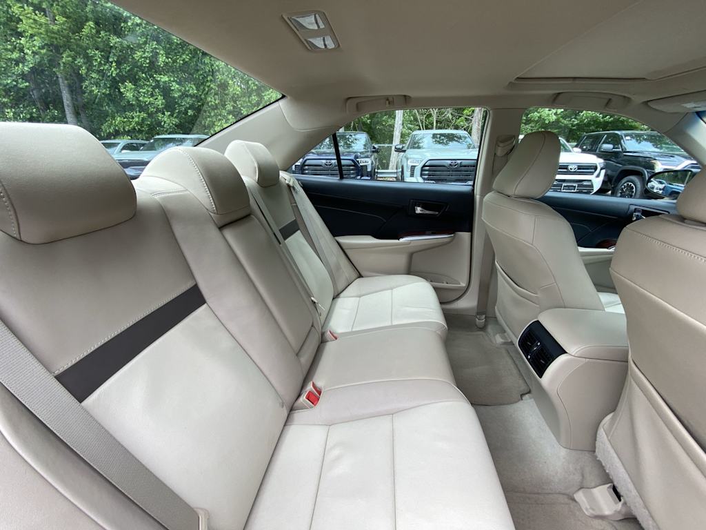 Thumbnail: 2013 Toyota Camry - 31