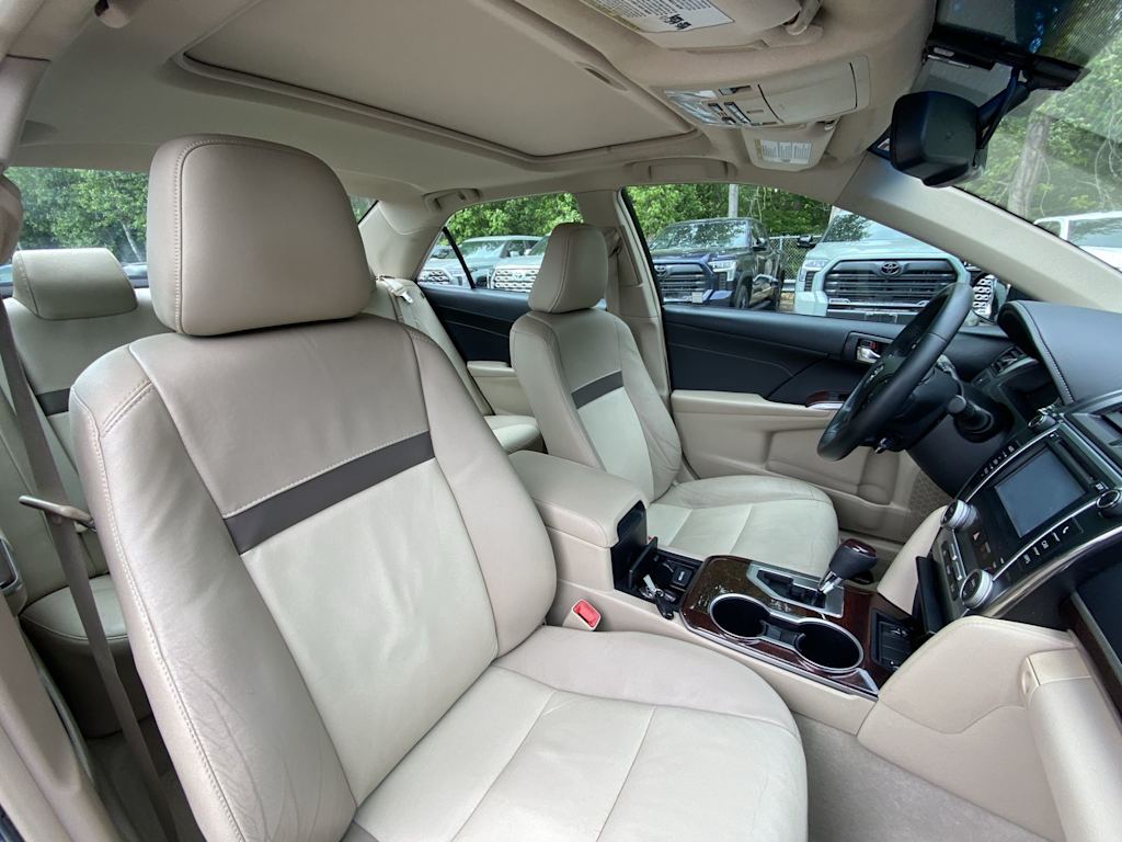Thumbnail: 2013 Toyota Camry - 30