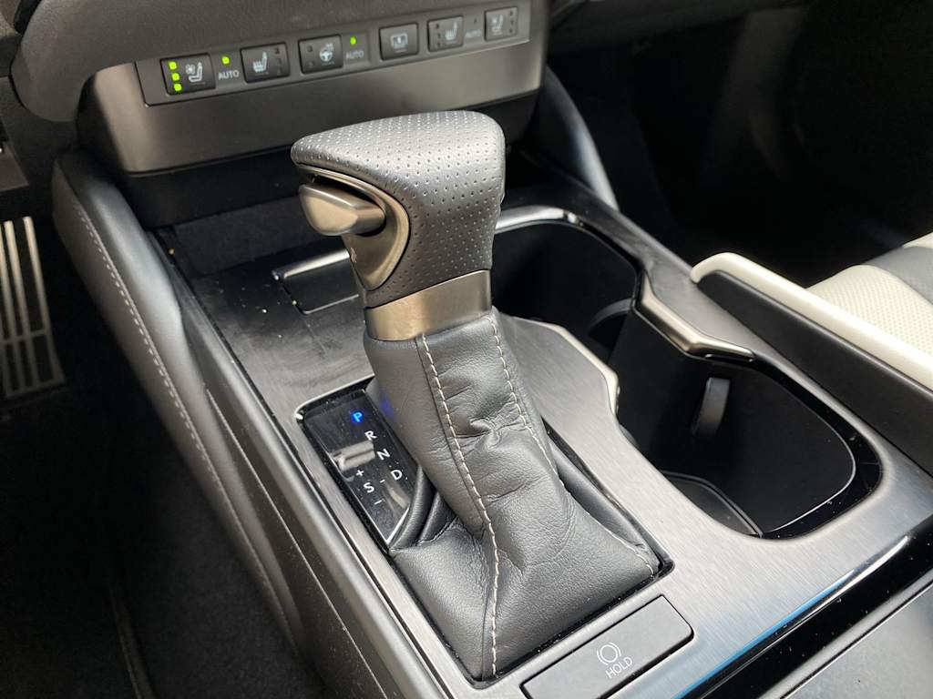 Thumbnail: 2024 Lexus ES - 14