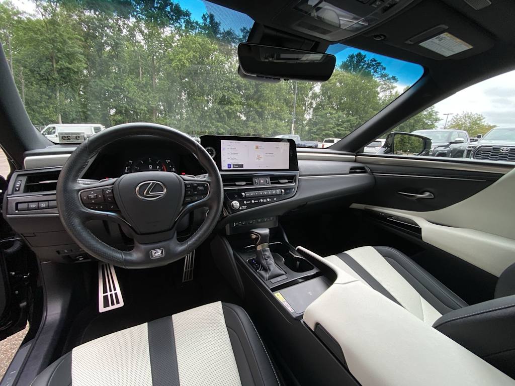 Thumbnail: 2024 Lexus ES - 8
