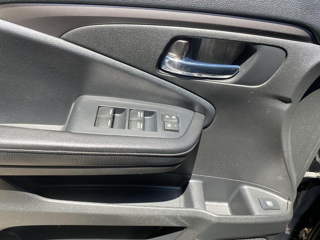 Thumbnail: 2019 Honda Ridgeline - 28