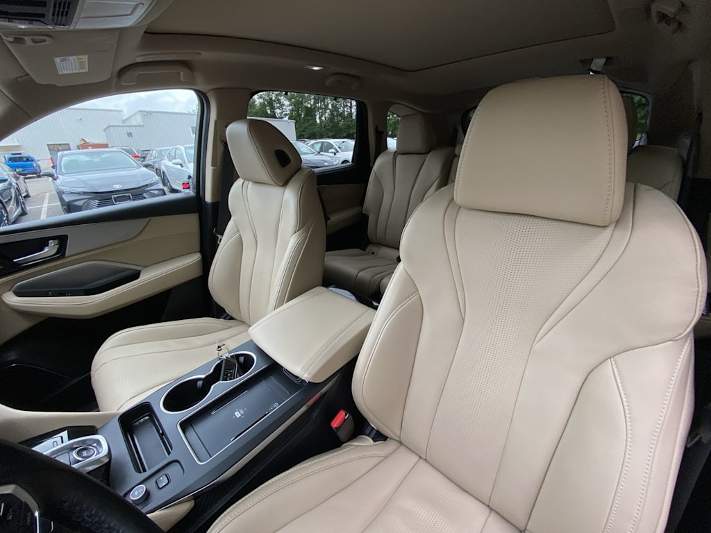 Thumbnail: 2025 Acura MDX - 8