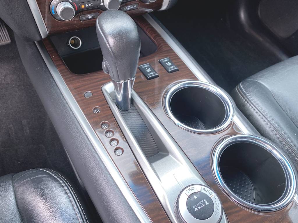 Thumbnail: 2014 Nissan Pathfinder - 13