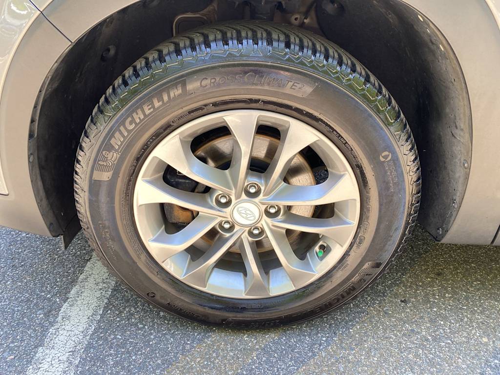 Thumbnail: 2019 Hyundai Santa Fe - 5