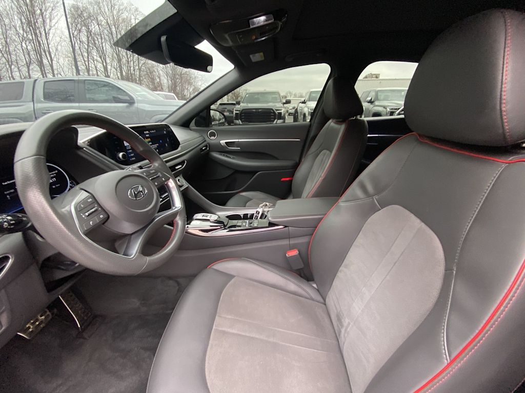 Thumbnail: 2021 Hyundai Sonata - 8