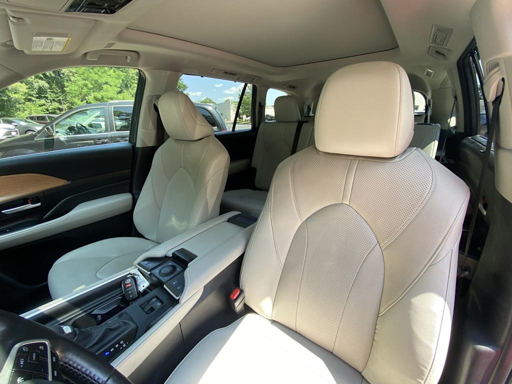Thumbnail: 2024 Toyota Grand Highlander - 9