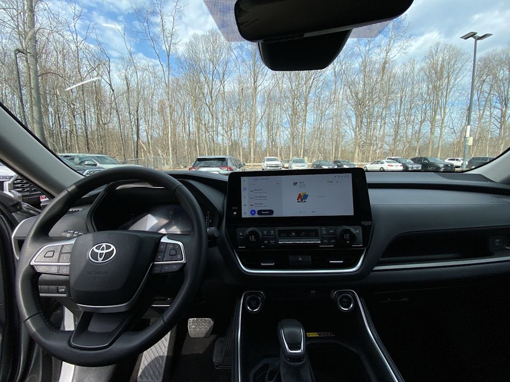 Thumbnail: 2025 Toyota Grand Highlander - 2