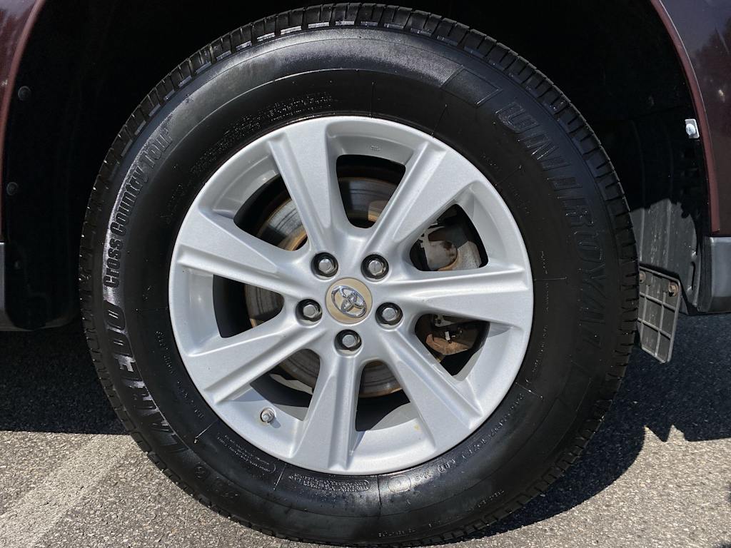 Thumbnail: 2012 Toyota Highlander - 29