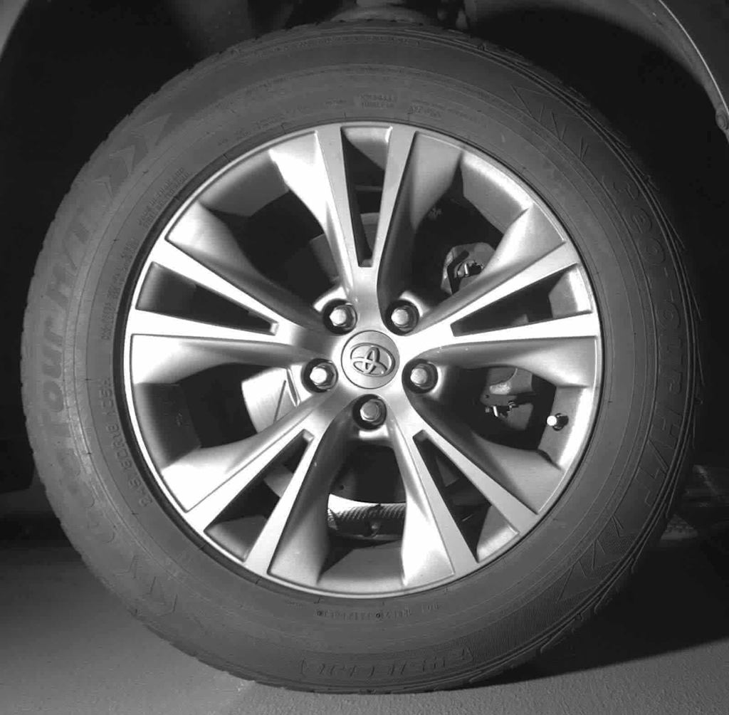 Thumbnail: 2015 Toyota Highlander - 13