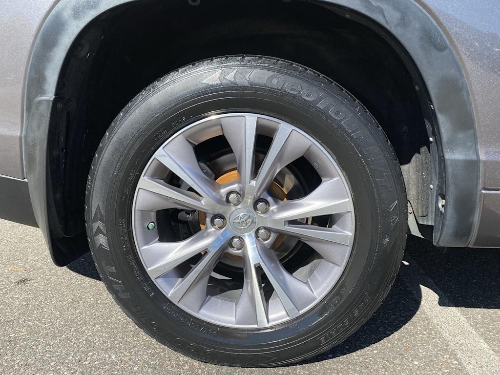 Thumbnail: 2015 Toyota Highlander - 27