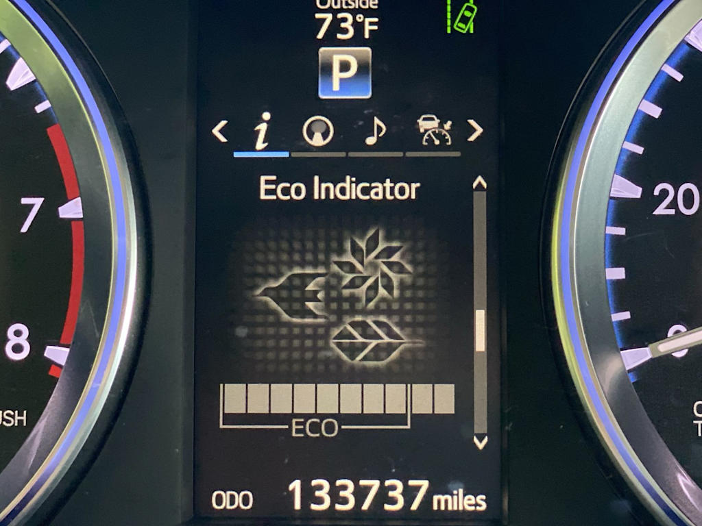 Thumbnail: 2015 Toyota Highlander - 16