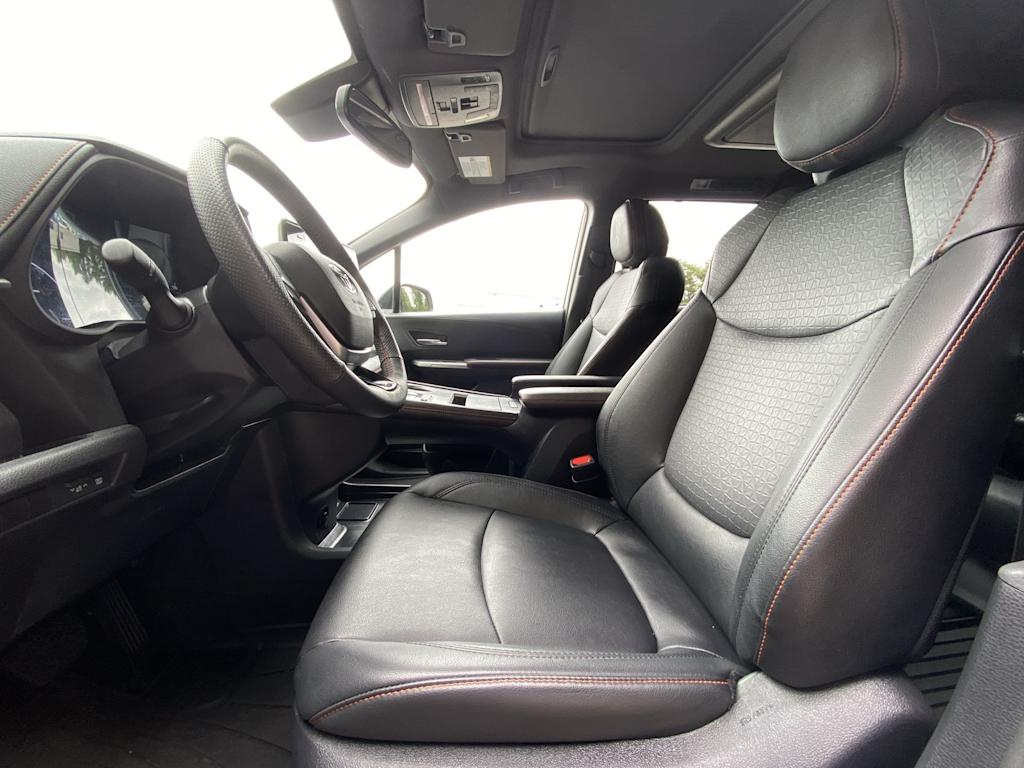 Thumbnail: 2023 Toyota Sienna - 10