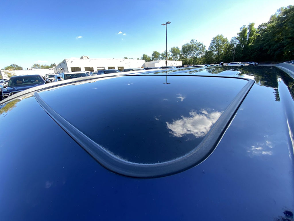 Thumbnail: 2022 Toyota Highlander - 19