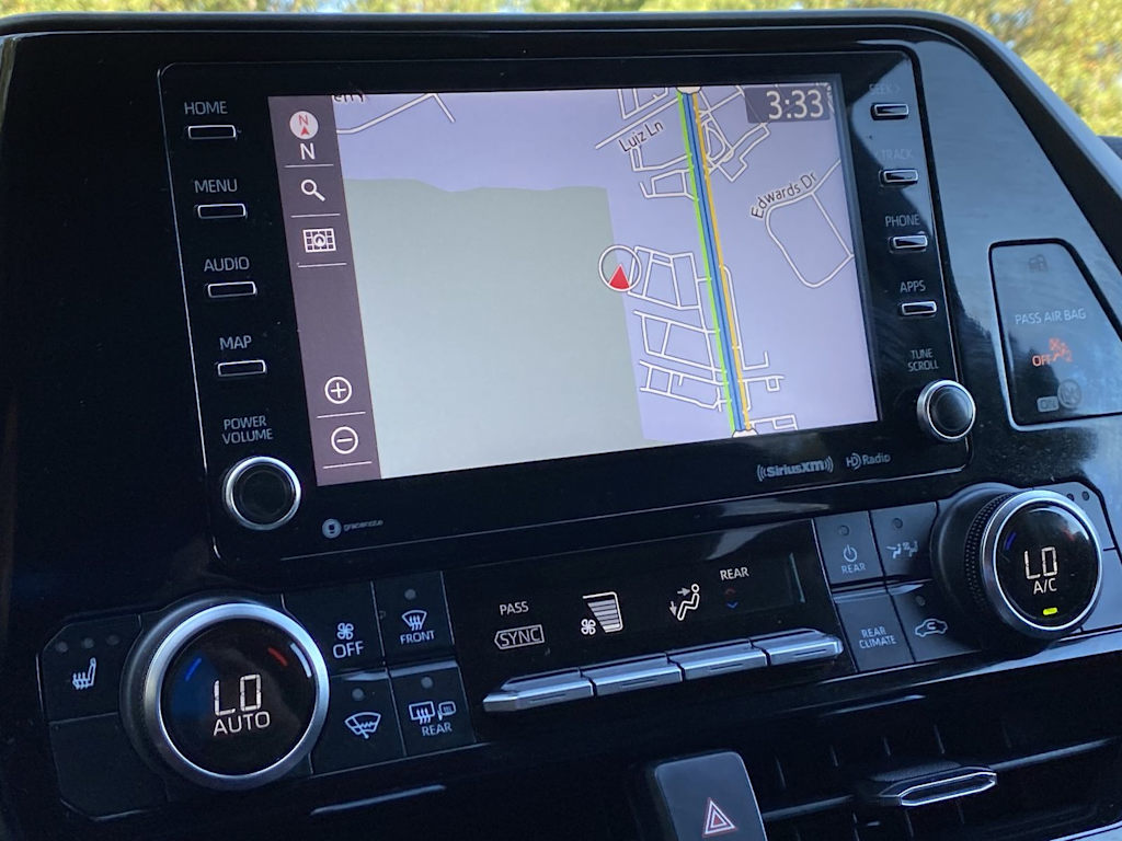 Thumbnail: 2022 Toyota Highlander - 25