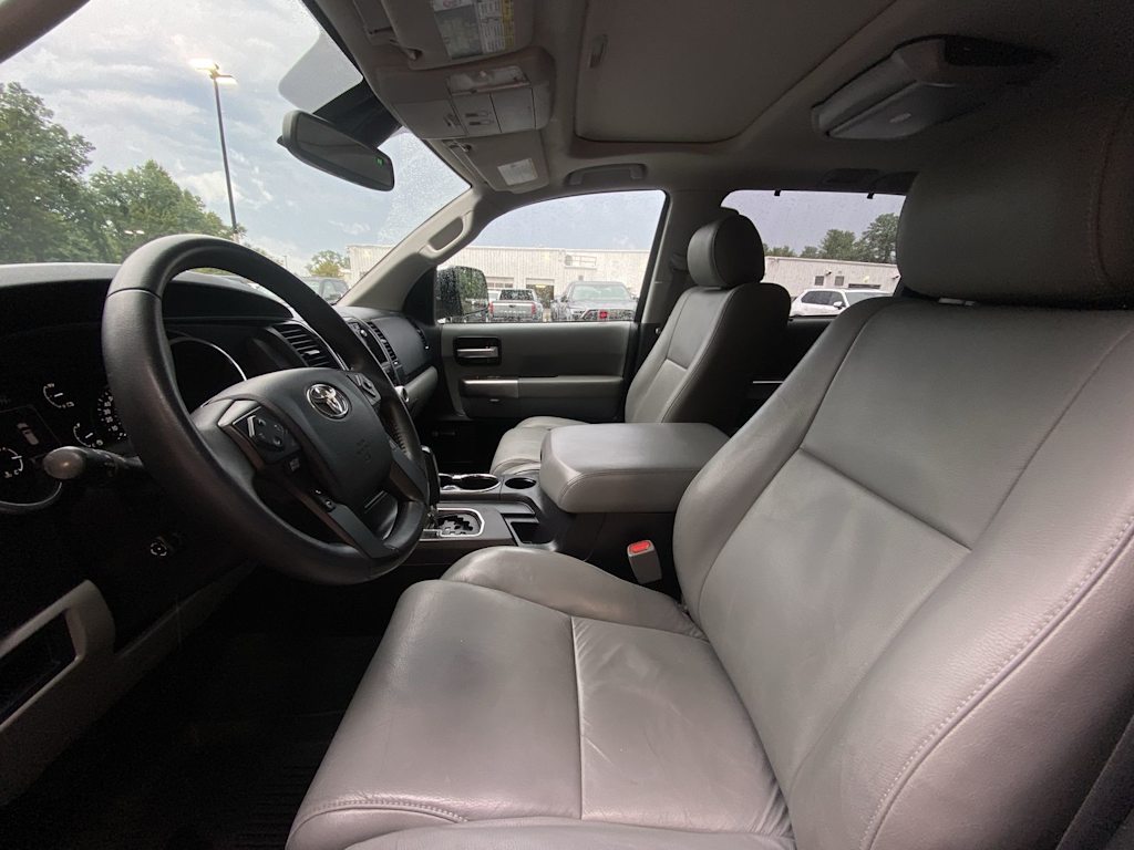 Thumbnail: 2018 Toyota Sequoia - 10