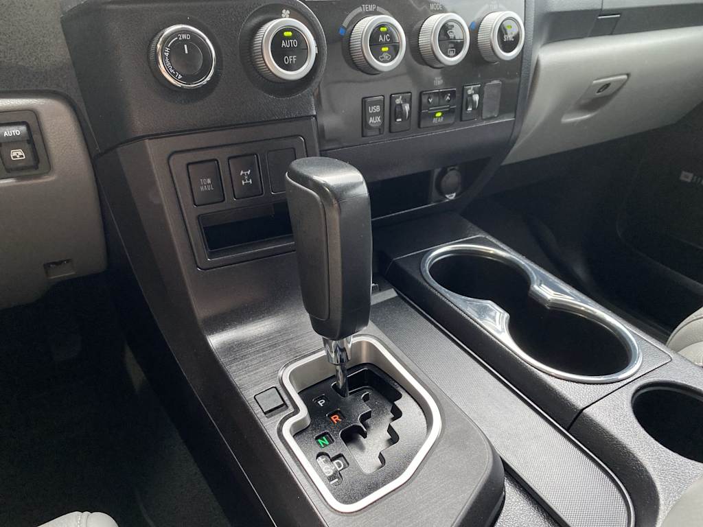 Thumbnail: 2018 Toyota Sequoia - 15