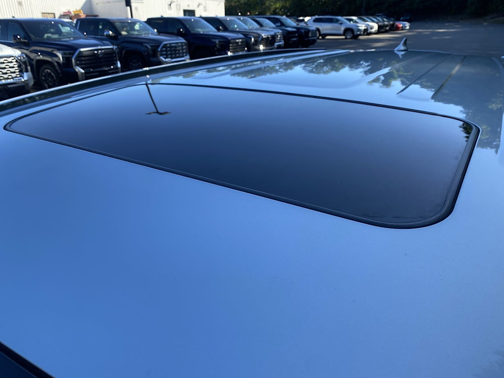 Thumbnail: 2019 Toyota Highlander - 30