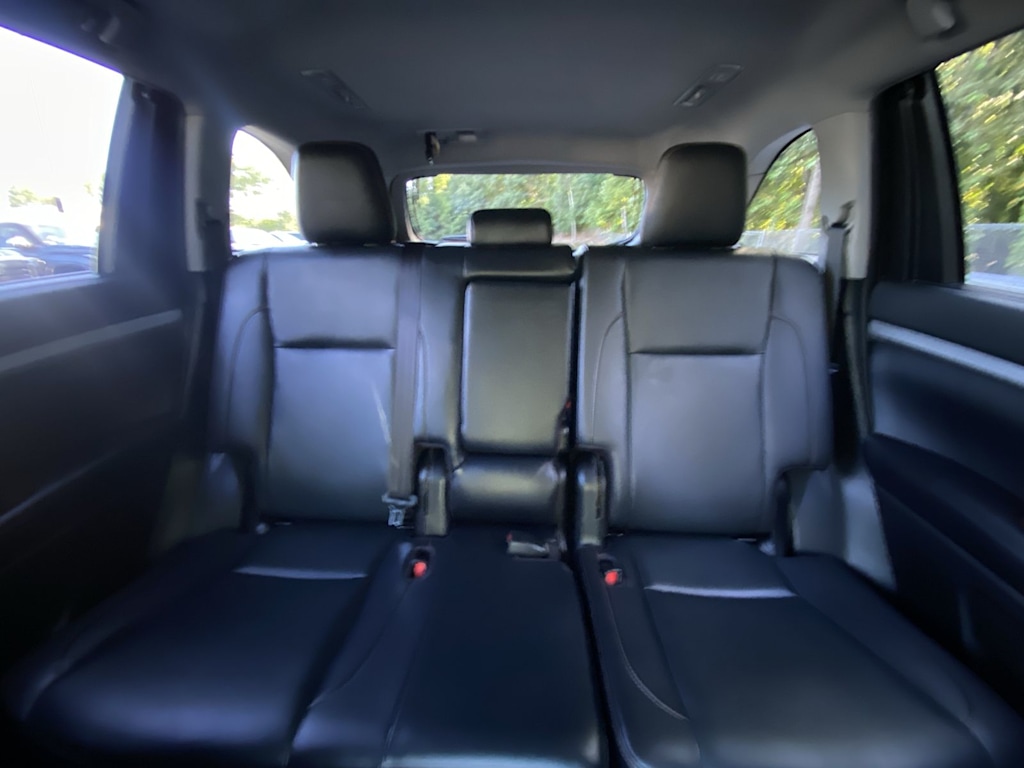 Thumbnail: 2019 Toyota Highlander - 35