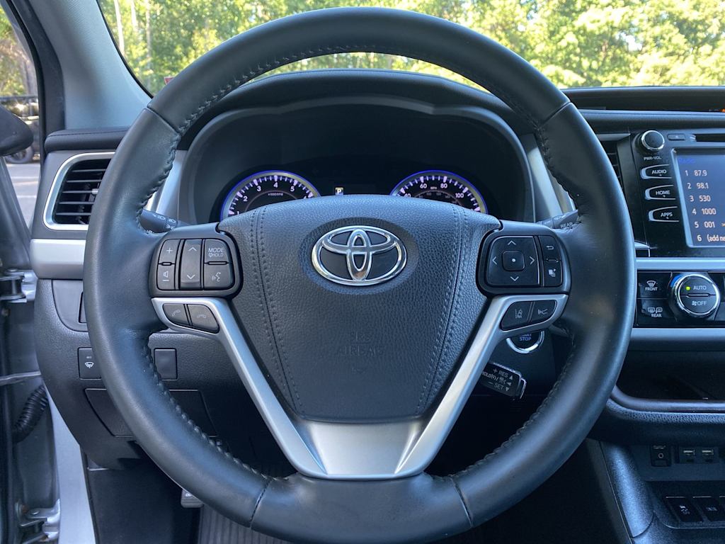 Thumbnail: 2019 Toyota Highlander - 13