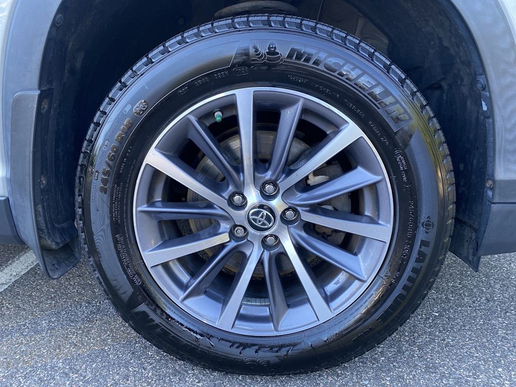 Thumbnail: 2019 Toyota Highlander - 29