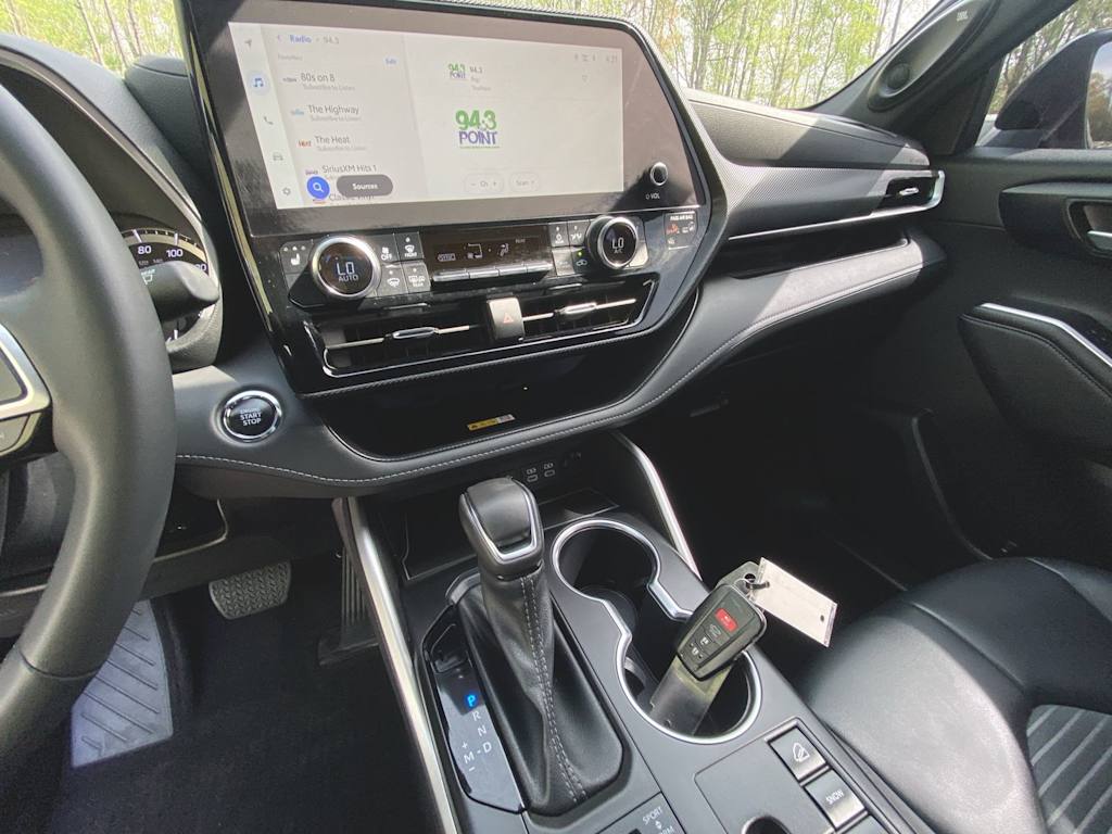 2023 Toyota Highlander XSE 9