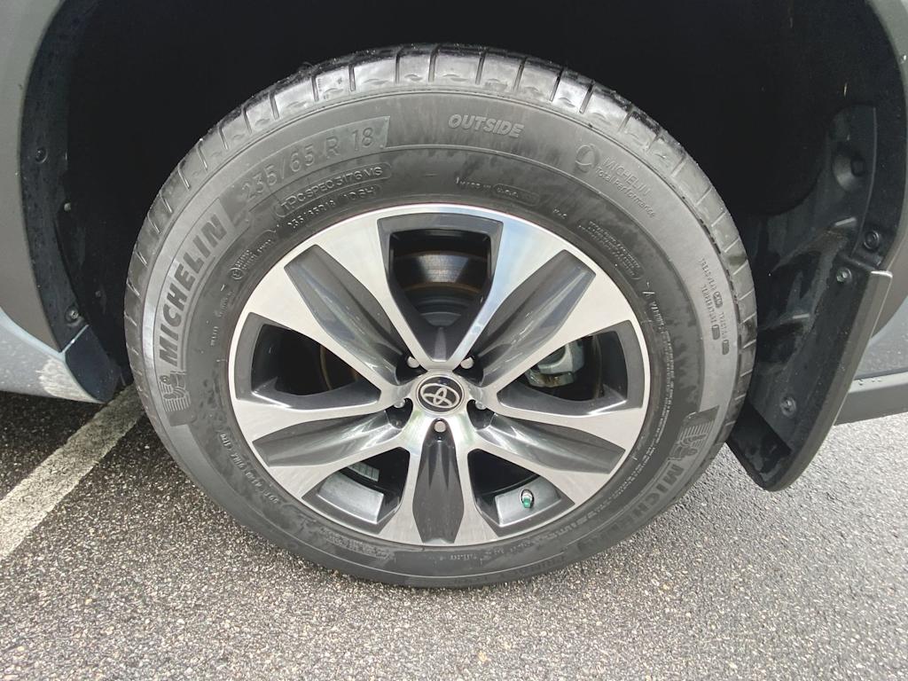 2023 Toyota Highlander XLE 22