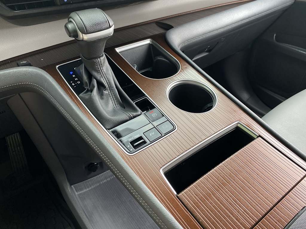 Thumbnail: 2023 Toyota Sienna - 15