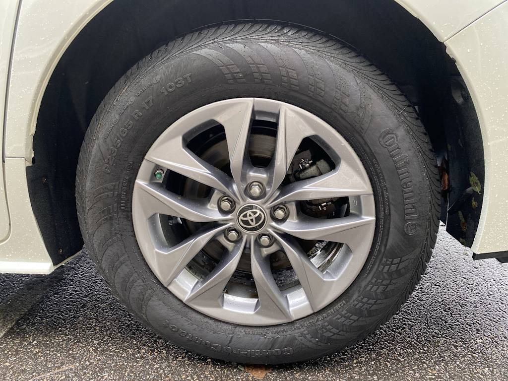 Thumbnail: 2021 Toyota Sienna - 27