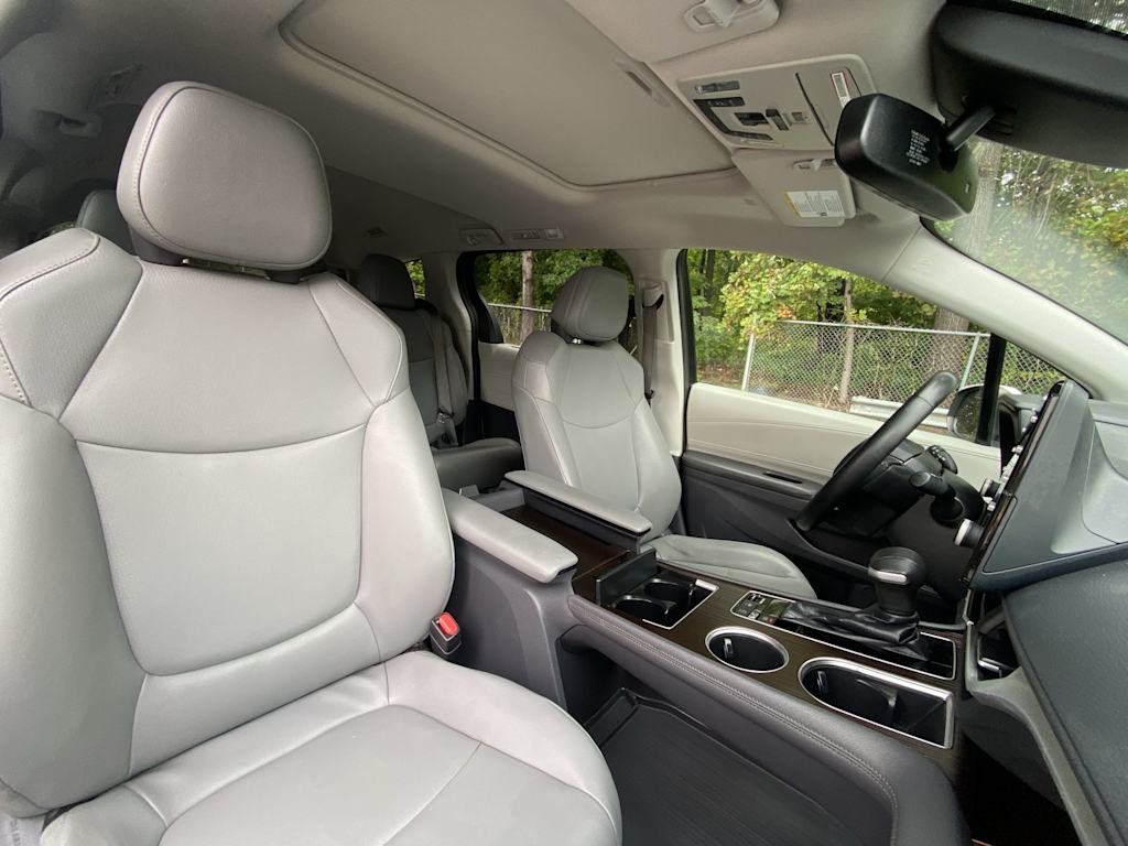 Thumbnail: 2021 Toyota Sienna - 34