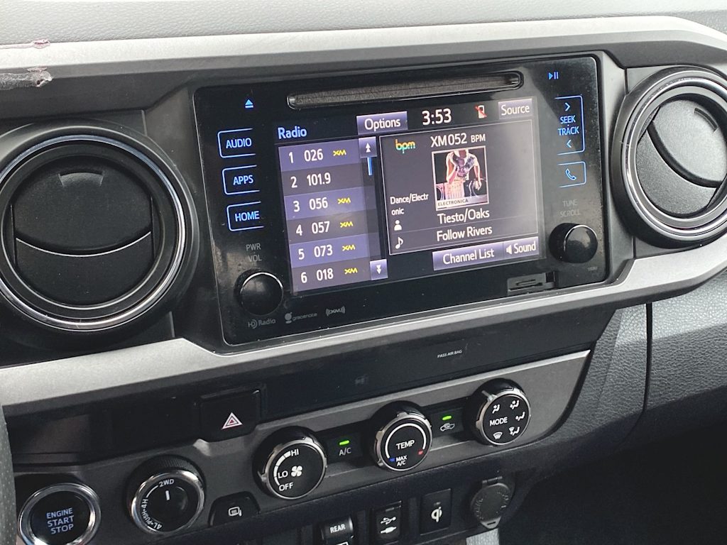 2019 Toyota Tacoma TRD Sport 11