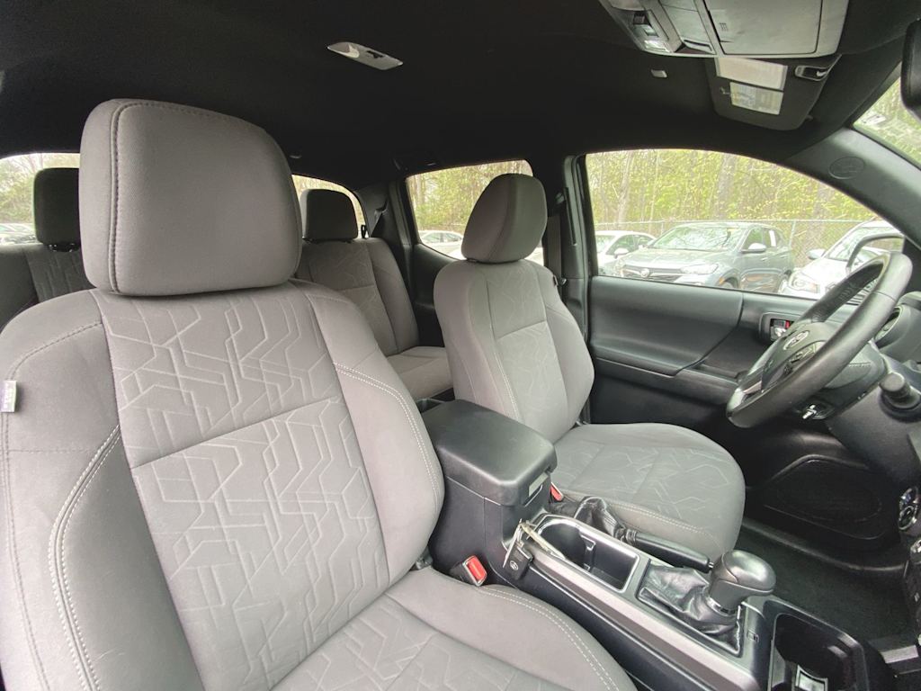2019 Toyota Tacoma TRD Sport 27