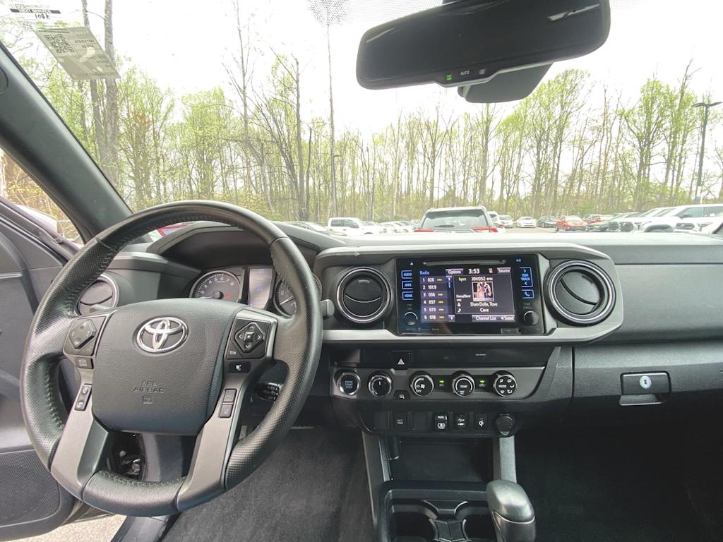 2019 Toyota Tacoma TRD Sport 2