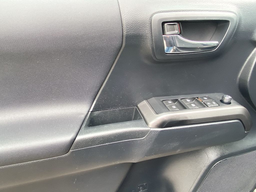 2019 Toyota Tacoma TRD Sport 25