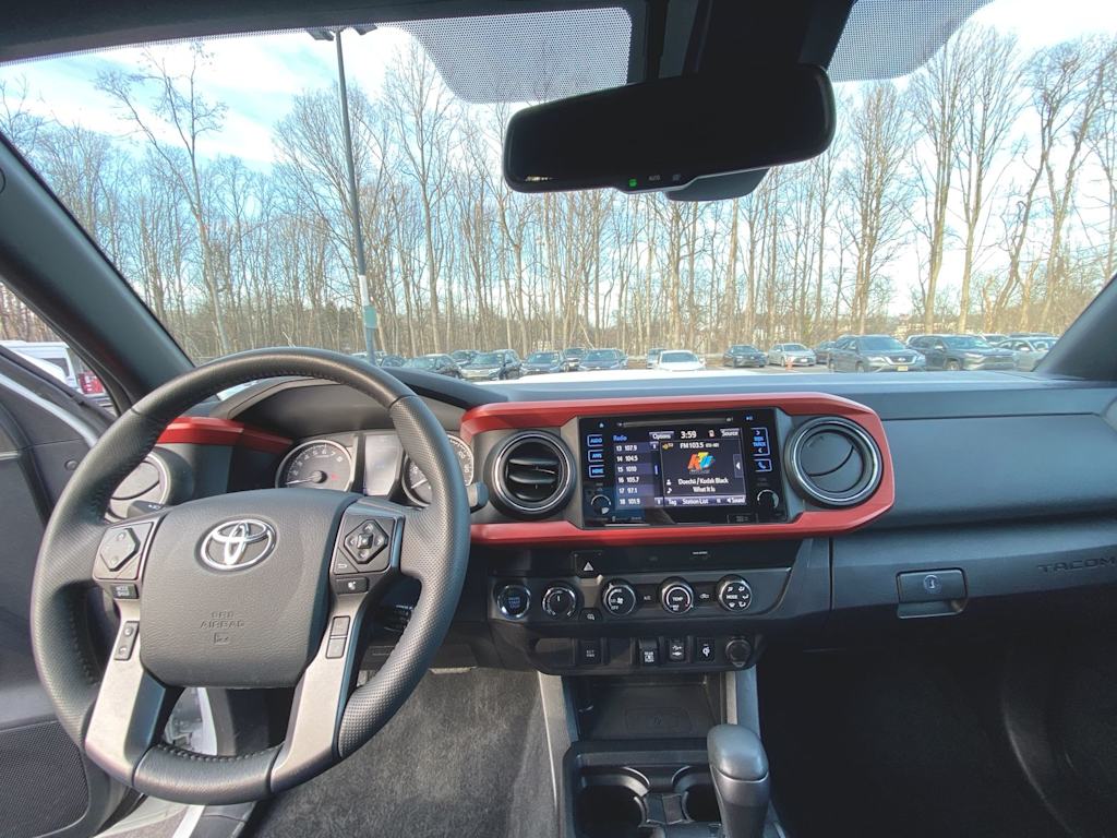 2019 Toyota Tacoma TRD Sport 2