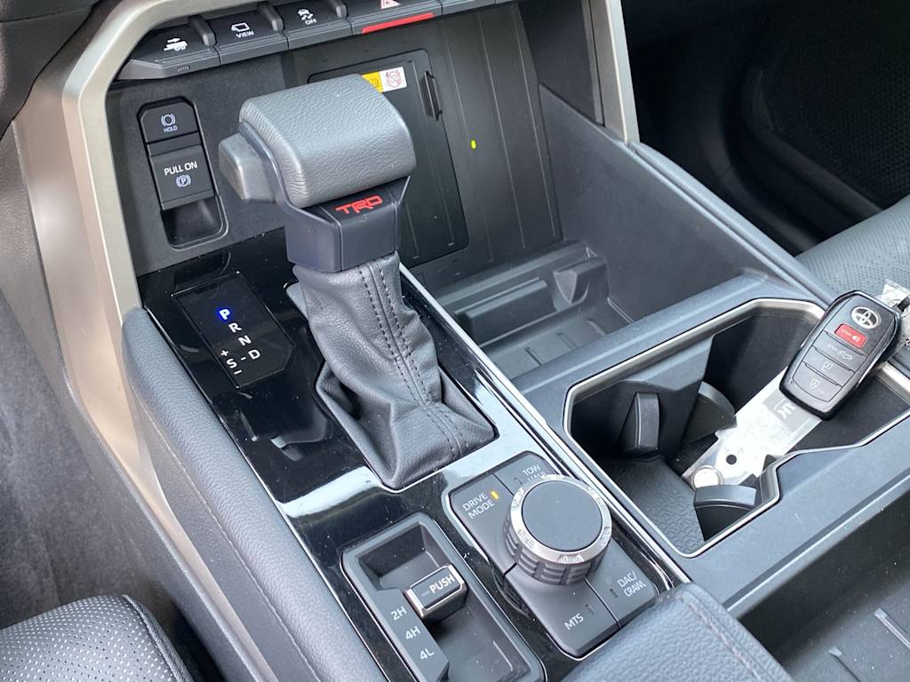 Thumbnail: 2022 Toyota Tundra - 12