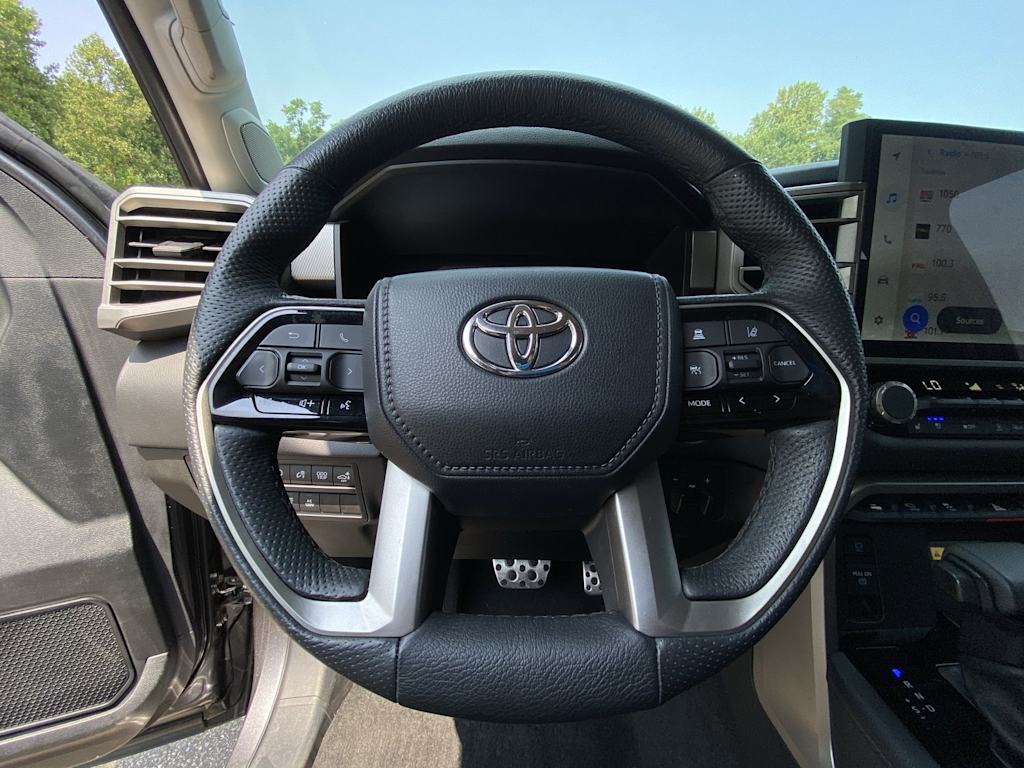 Thumbnail: 2022 Toyota Tundra - 10