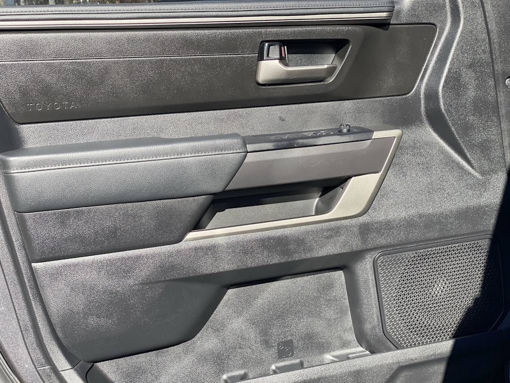 Thumbnail: 2023 Toyota Tundra - 31