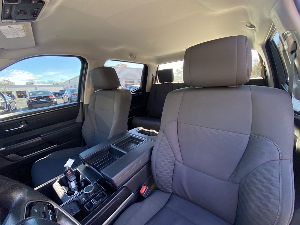 Thumbnail: 2023 Toyota Tundra - 11