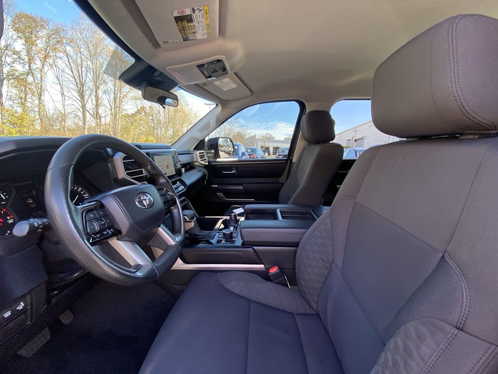 Thumbnail: 2023 Toyota Tundra - 10