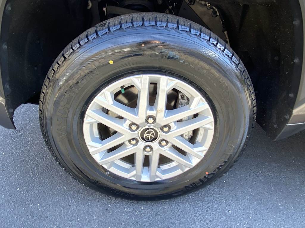 Thumbnail: 2023 Toyota Tundra - 8