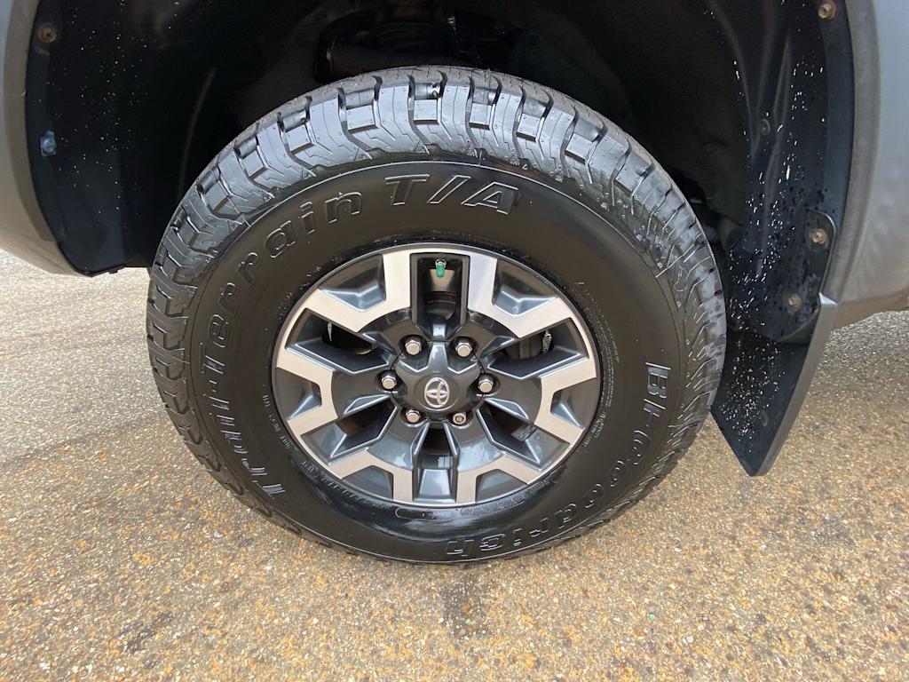 Thumbnail: 2016 Toyota Tacoma - 7