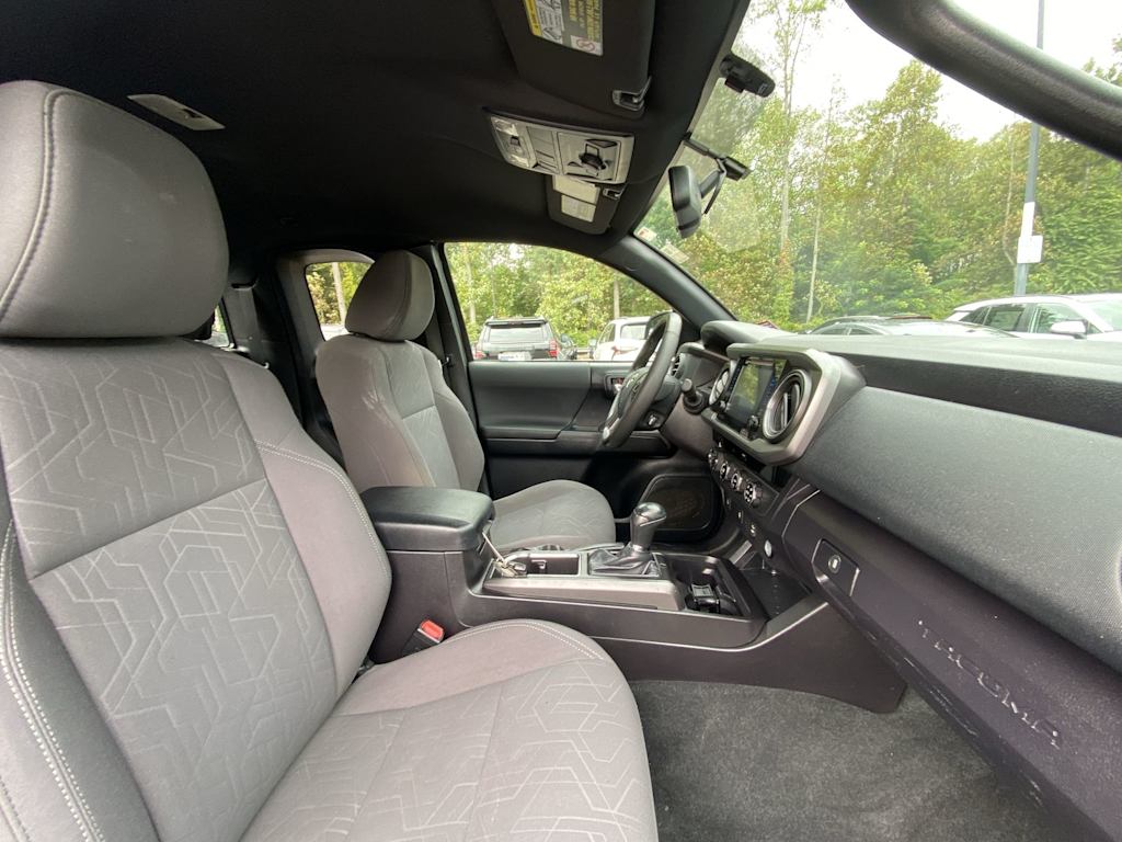 Thumbnail: 2016 Toyota Tacoma - 24