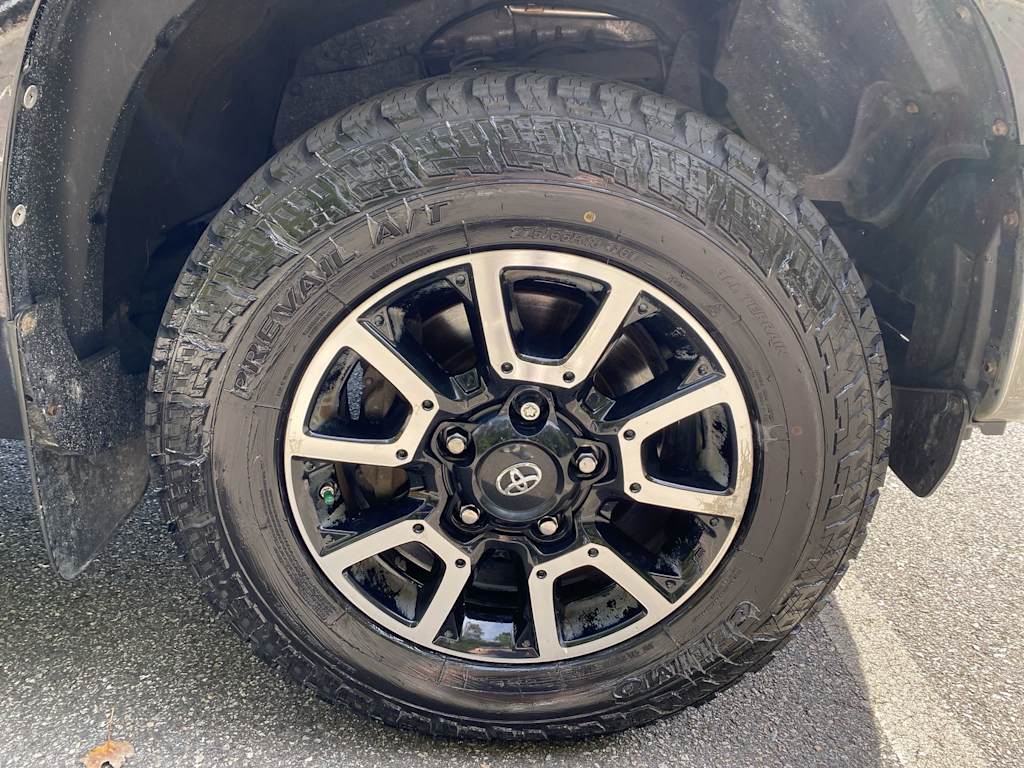 Thumbnail: 2017 Toyota Tundra - 31