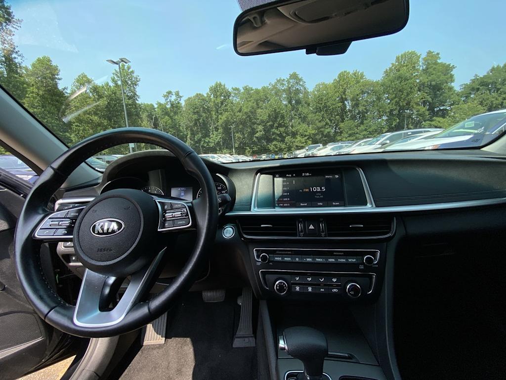 Thumbnail: 2020 Kia Optima - 2