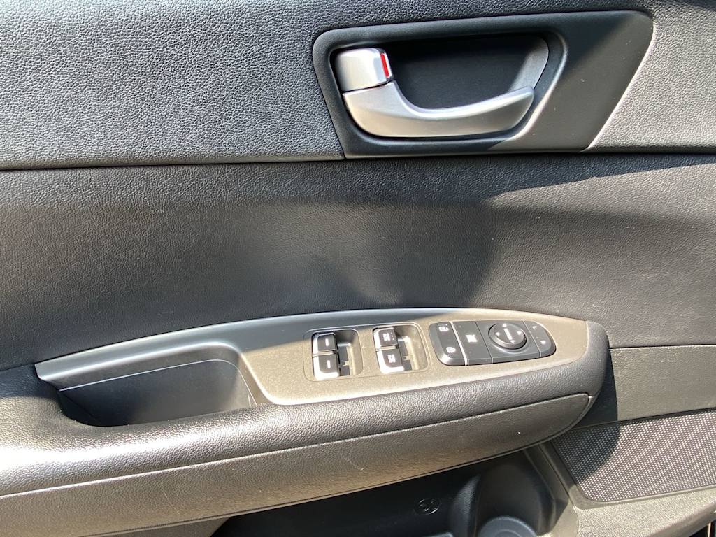 Thumbnail: 2020 Kia Optima - 20