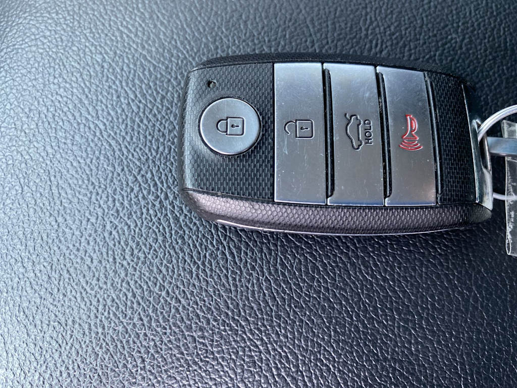 Thumbnail: 2020 Kia Optima - 14